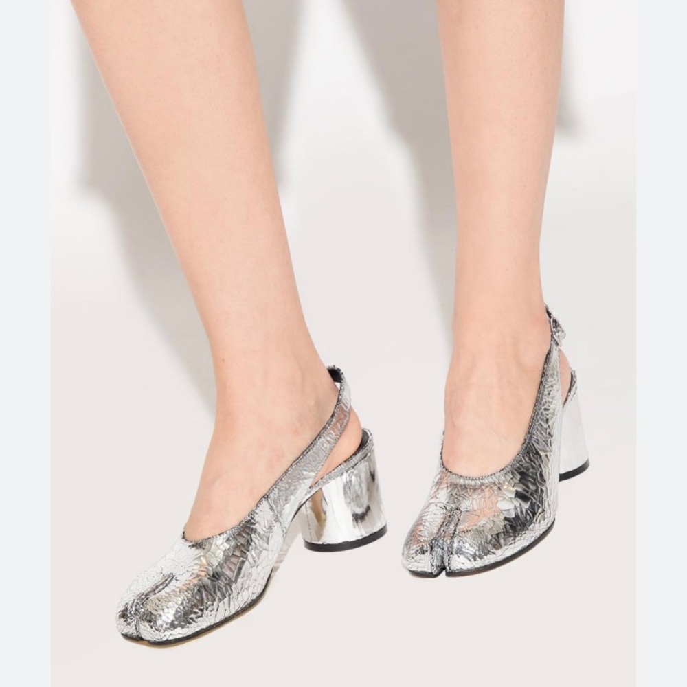 In search of Maison Margiela tabi boot or sling back pump